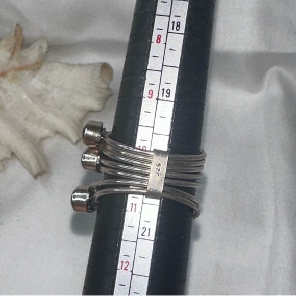 Sparkly Purple Topaz multi-gem handcrafted ring - Picture 6 of 8